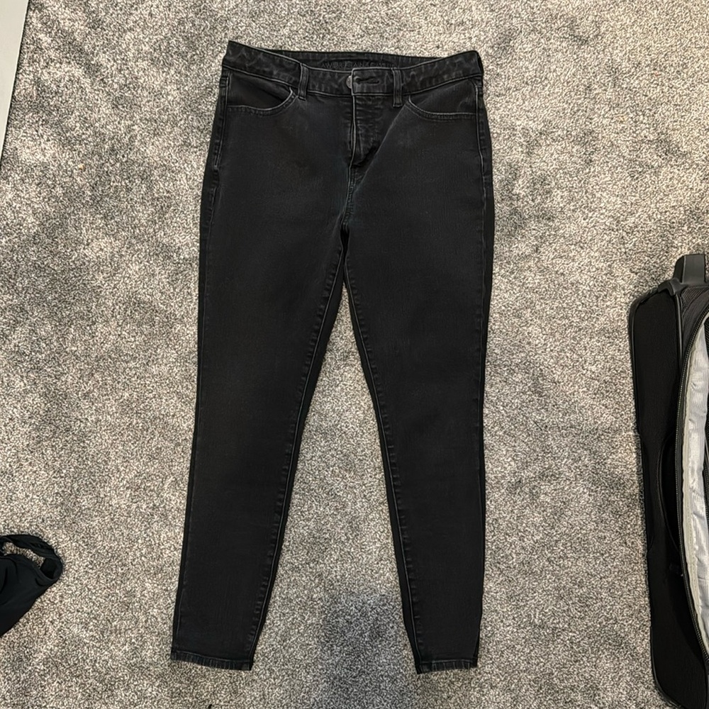 American Eagle black high waisted skinny jeans